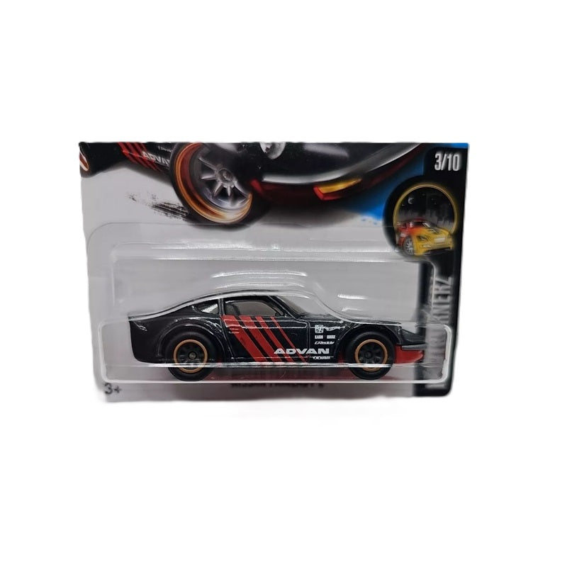 Hot Wheels Nissan Fairlady Z on sale super