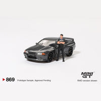 Mini GT #869 Nissan Skyline GT-R (R32) with Mastuda Figure Tsugio Matsuda Collection