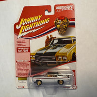 Johnny Lightning Muscle Cars USA 1971 Buick GSX White Lightning CHASE