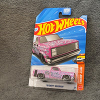 Hot Wheels Mainline '83 Chevy Silverado Pink Black Widow