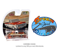 CHASE Greenlight 1:64 1972 Chevrolet C-10 Short Bed Custom Orange and White Chrome Chase & Regular