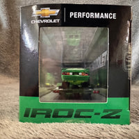 M2 Machines 1971 Chevrolet Van G10 & 1985 Chevrolet Camaro IROC-Z R94 CHASE