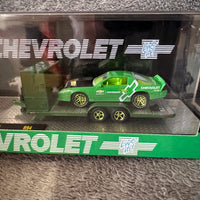 M2 Machines 1971 Chevrolet Van G10 & 1985 Chevrolet Camaro IROC-Z R94 CHASE