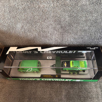 M2 Machines 1971 Chevrolet Van G10 & 1985 Chevrolet Camaro IROC-Z R94 CHASE