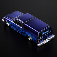 Hot Wheels Red Line Club Exclusive 1986 Nissan 720 King Cab Blue 1/64 Diecast Car