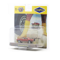 M2 Machines Auto Figures 1967 Chevrolet Camaro RS 327 with Figures 1:64 Diecast Car