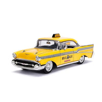 Jada Deadpool 1957 Chevrolet Bel Air with Figure 1:24 Diecast Car