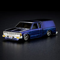 Hot Wheels Red Line Club Exclusive 1986 Nissan 720 King Cab Blue 1/64 Diecast Car