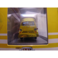 M2 Machines Mello Yello Hauler 1969 Dodge L600 & 1969 Plymouth Road Runner CHASE