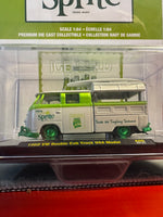M2 Machines Sprite Chase 1960 VW Double Cap Truck USA A06 1:64 Diecast