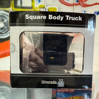 M2 Machines 1975 Chevrolet Silverado Square Body CHASE S40 1:24 Diecast