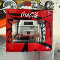 M2 Machines 1960 VW Delivery Van Coke CHASE WMTS01 1:24 Diecast