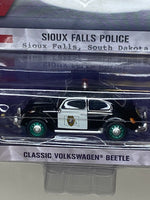 GREENLIGHT HOT PURSUIT CLASSIC VW BEETLE SIOUX FALLS POLICE GREEN MACHINES CHASE